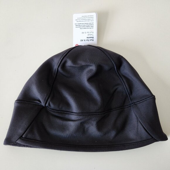 NWT LULULEMON Black Brushed Tech Fleece Run For It All Beanie Hat Women's OS - Picture 1 of 7